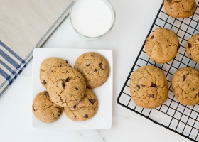 Mint Chocolate Chip Cookies