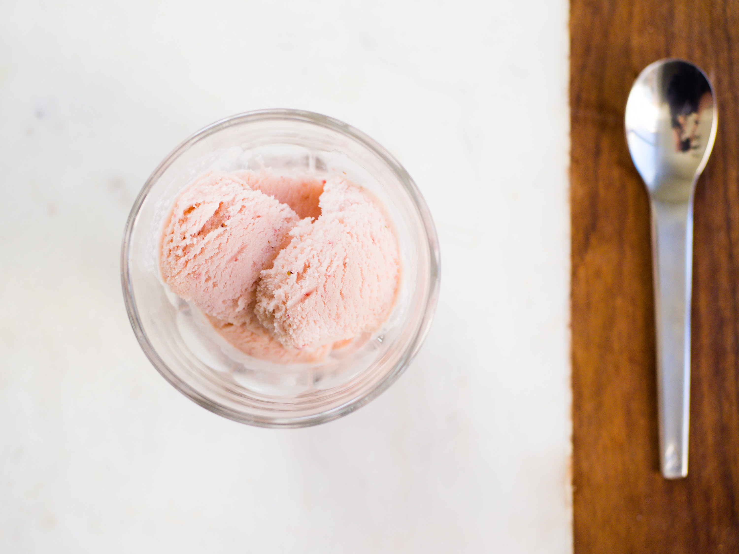 KitchenAid Strawberry Ice Cream Recipe - SueBee Homemaker